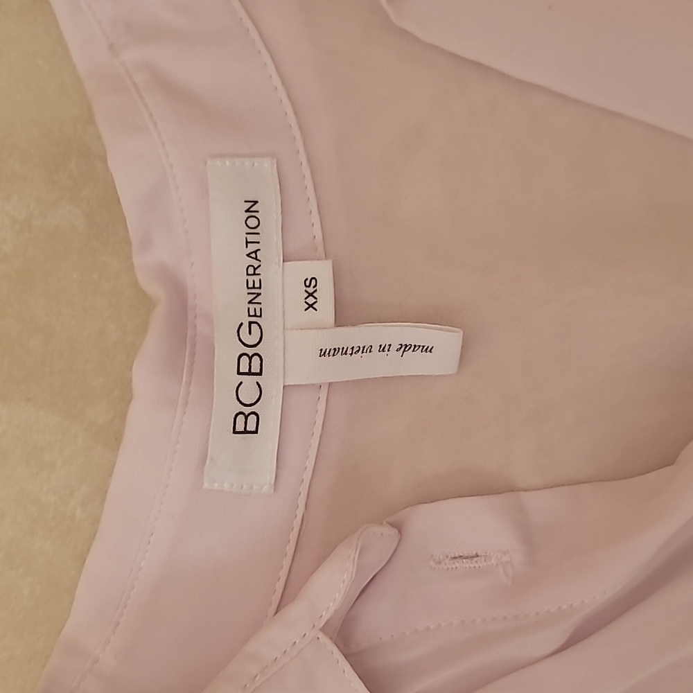 BCBGeneration Button Down Top - Picture 6 of 7